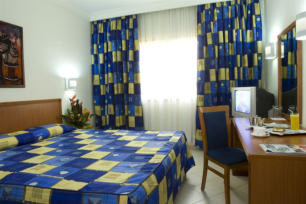 Azalai Hotel Independance Уагадугу Экстерьер фото