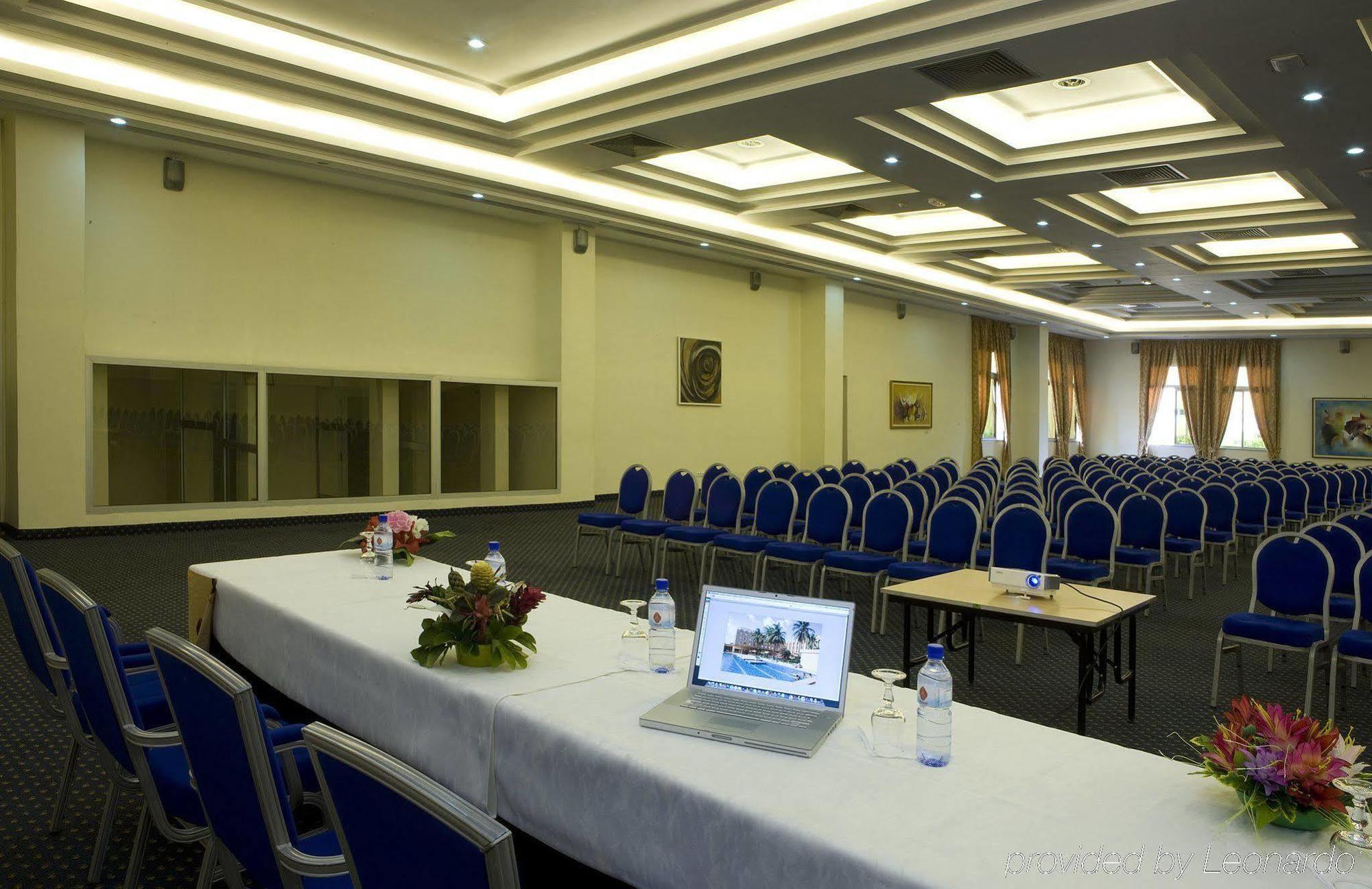 Azalai Hotel Independance Уагадугу Экстерьер фото